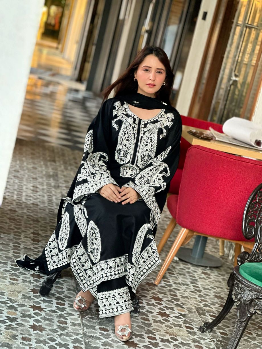 Aafreen Embroidered 3pc - Black